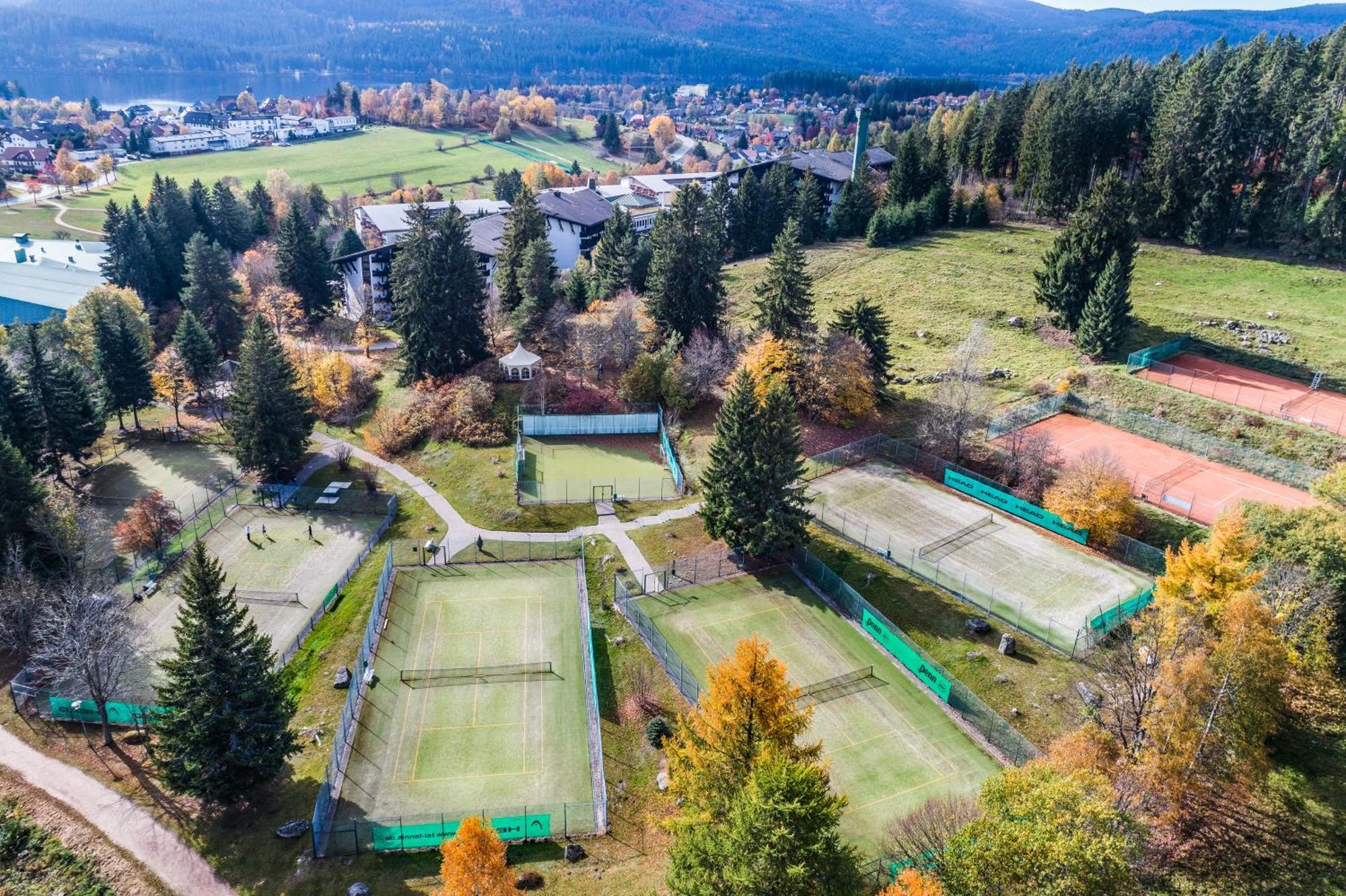 Hotel Vier Jahreszeiten Am Schluchsee Exterior photo